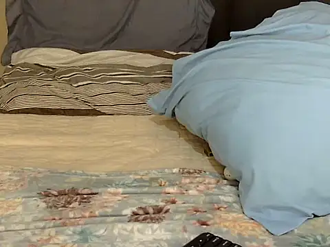 Snapshot of bigsexymama2 chatting on 01-17-26, 07:35 bigsexymama2 online show from 01-17-26, 07:35