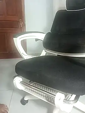 Em-mupmup online show from 02-26-26, 09:08