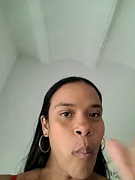 Snapshot of kyliecastell chatting on 11-12-25, 03:34 kyliecastell online show from 11-12-25, 03:34