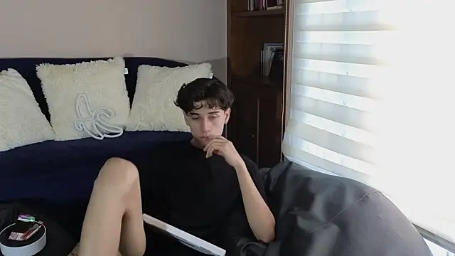 Derekswan online show from 11-14-25, 06:50