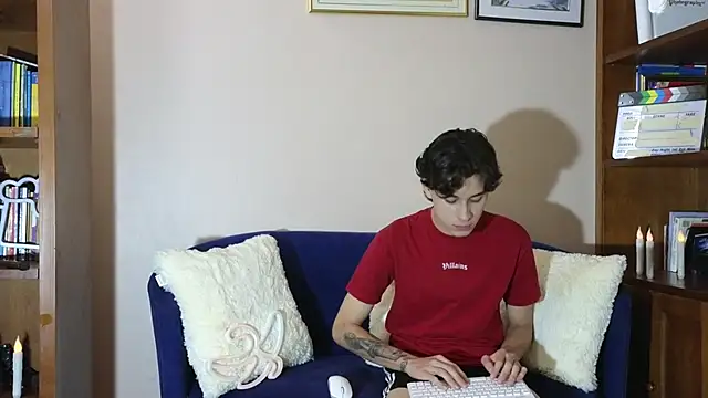 Derekswan online show from 12-14-25, 01:11