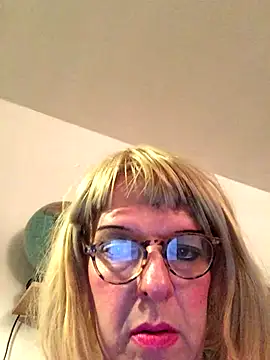 simone xdressing online show from 11-02-25, 07:49