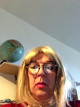 simone xdressing online show from 11-23-25, 02:28