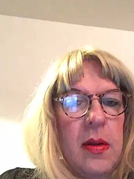 simone xdressing online show from 02-25-26, 12:31