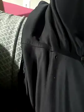 Snapshot of duooculto chatting on 11-10-25, 01:37 duooculto online show from 11-10-25, 01:37