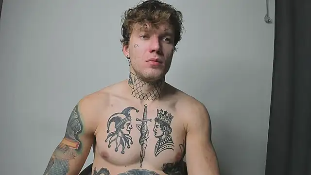 Huntall77 online show from 11-15-25, 06:48