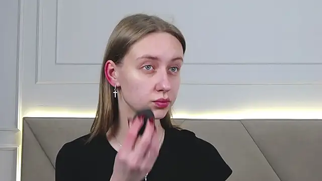 RachaelCute online show from 11-17-25, 04:29