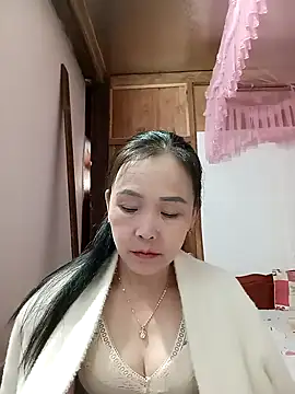 Feeling-hot online show from 12-16-25, 02:16