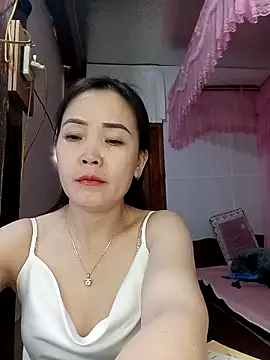 Feeling-hot online show from 03-06-26, 04:53