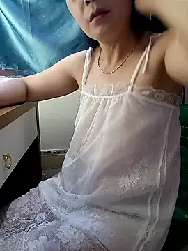 Feeling-hot online show from 05-08-26, 03:12