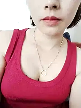 Snapshot of Swan-white123 chatting on 12-15-25, 05:12 Swan-white123 online show from 12-15-25, 05:12