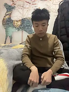 Snapshot of Theo615 chatting on 11-19-25, 01:22 Theo615 online show from 11-19-25, 01:22