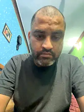 Snapshot of arjunforyou4 chatting on 11-26-25, 03:07 arjunforyou4 online show from 11-26-25, 03:07