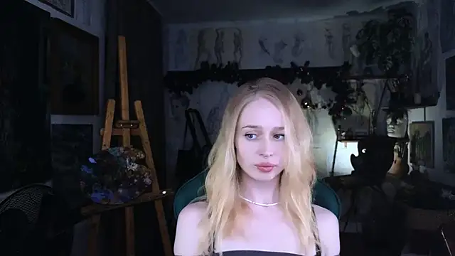 Snapshot of CarolineDjein chatting on 12-15-25, 06:56 CarolineDjein online show from 12-15-25, 06:56