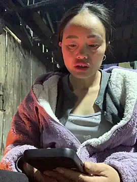 phuong cute online show from 11-22-25, 01:04