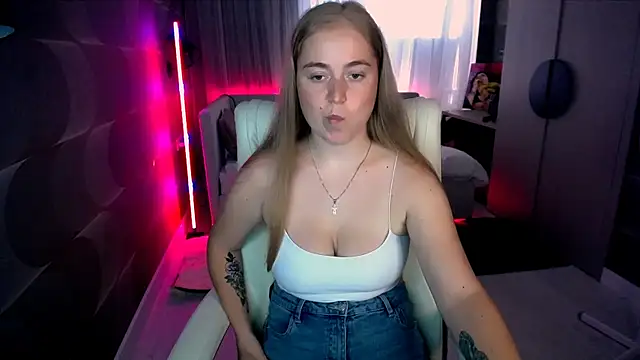 Kate Moan online show from 07-10-26, 05:23