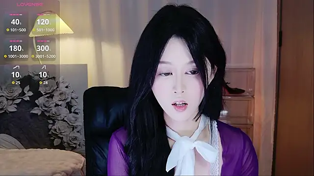 Snapshot of Honey-wanning chatting on 11-22-25, 07:18 Honey-wanning online show from 11-22-25, 07:18