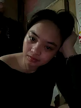 pinayyours18 online show from 11-19-25, 01:27