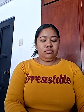 Snapshot of Sarahy- chatting on 07-10-26, 02:30 Sarahy- online show from 07-10-26, 02:30