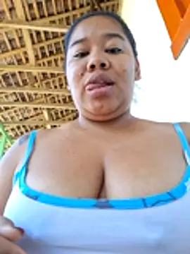 Snapshot of Sarahy- chatting on 07-14-26, 03:07 Sarahy- online show from 07-14-26, 03:07