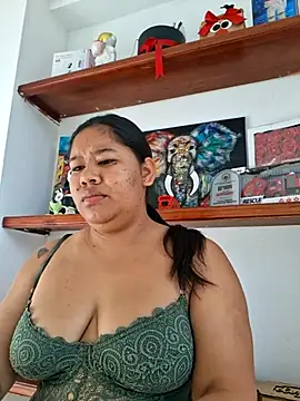 Snapshot of Sarahy- chatting on 07-16-26, 12:44 Sarahy- online show from 07-16-26, 12:44