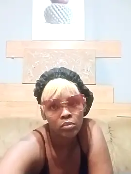 CurvyBabe36 online show from 04-12-26, 01:21