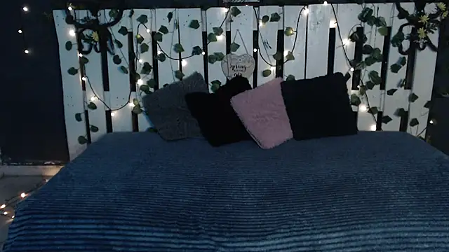 DUVAN MONTES online show from 11-22-25, 01:54