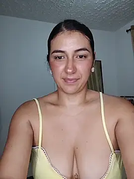 ViolettaWalton1 online show from 12-23-25, 03:37