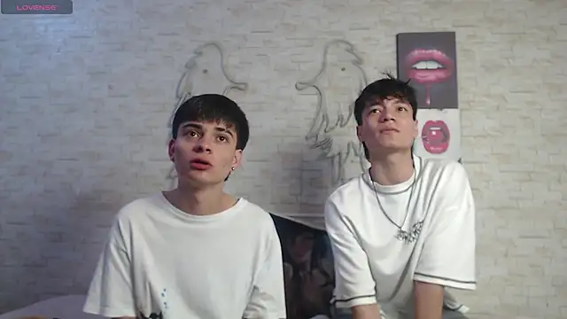 axel milo kairo and noa online show from 01-10-26, 07:48