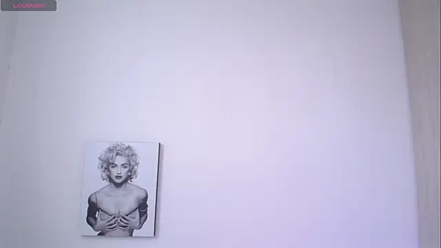 Snapshot of Millie_bobby chatting on 06-22-26, 07:00 Millie bobby online show from 06-22-26, 07:00