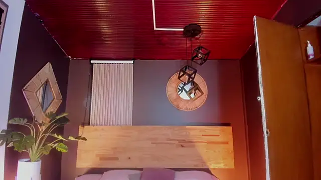 Velvet Dreamss online show from 02-12-26, 11:49