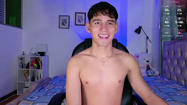 estebanperez 26 online show from 04-15-26, 11:06