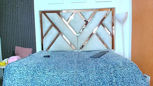 Snapshot of Antonella_And_Thiago chatting on 11-29-25, 12:08 Antonella And Thiago online show from 11-29-25, 12:08