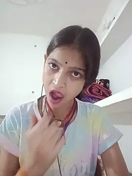 Snapshot of Mohnicute chatting on 05-14-26, 07:42 Mohnicute online show from 05-14-26, 07:42