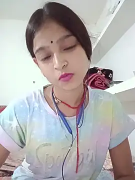 Snapshot of Mohnicute chatting on 05-20-26, 10:49 Mohnicute online show from 05-20-26, 10:49