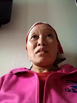 Snapshot of girl-hot2x chatting on 11-22-25, 08:57 girl-hot2x online show from 11-22-25, 08:57