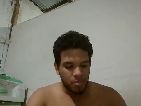 Snapshot of josecamsex27 chatting on 02-10-26, 12:26 josecamsex27 online show from 02-10-26, 12:26