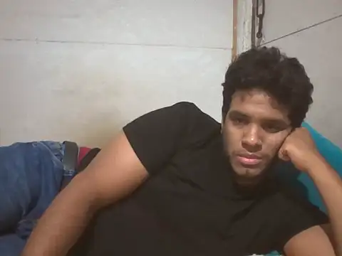 Snapshot of josecamsex27 chatting on 02-14-26, 03:25 josecamsex27 online show from 02-14-26, 03:25