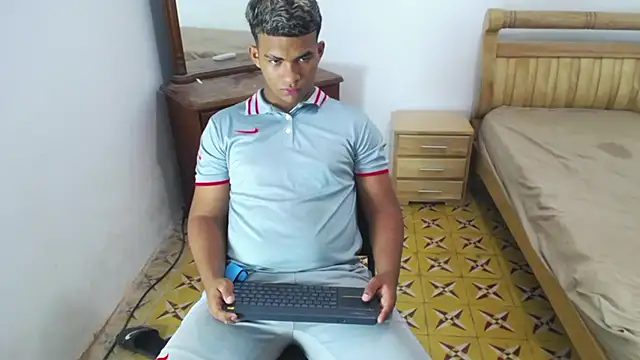 mathews    online show from 12-20-25, 03:13