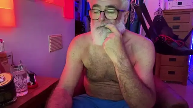 LeatherSdaddy online show from 05-06-26, 12:30