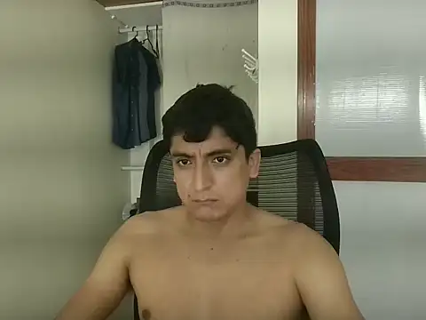 Snapshot of romdem chatting on 11-26-25, 07:20 romdem online show from 11-26-25, 07:20