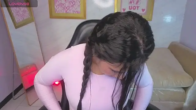 Violetta jhonson a online show from 04-19-26, 05:40