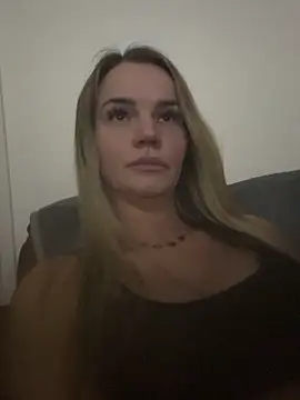 Cutebrowneyes  online show from 03-31-26, 09:15