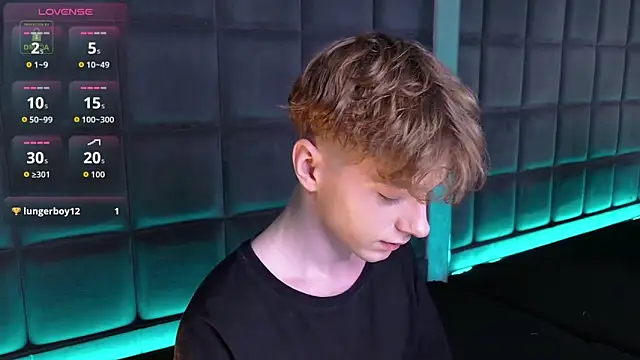 Snapshot of Paul_Holt chatting on 02-13-26, 08:49 Paul Holt online show from 02-13-26, 08:49