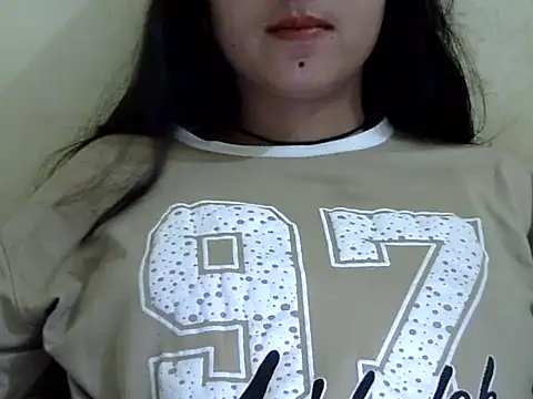 Anika Singh online show from 04-17-26, 09:01