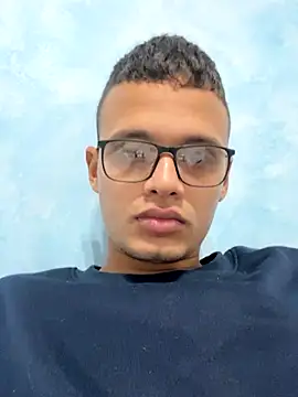 Snapshot of Cooof_col chatting on 11-12-25, 01:44 Cooof col online show from 11-12-25, 01:44