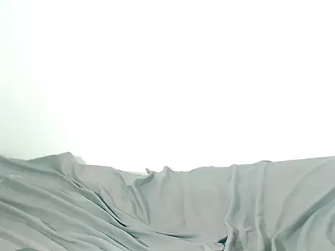 Sweeteboneycherry online show from 11-13-25, 04:00