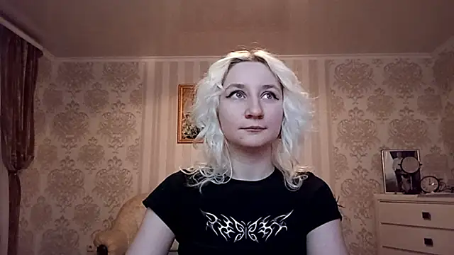 Snapshot of KyokoAck chatting on 12-02-25, 03:29 KyokoAck online show from 12-02-25, 03:29