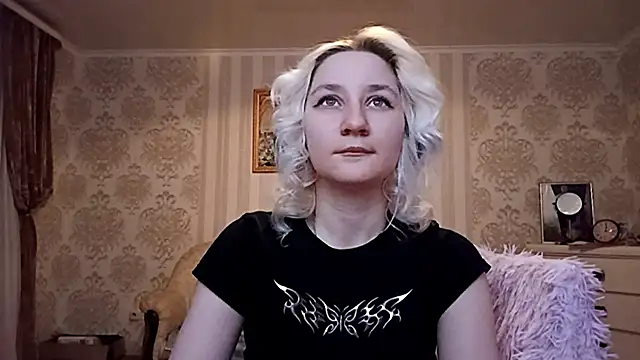 Snapshot of KyokoAck chatting on 12-16-25, 03:06 KyokoAck online show from 12-16-25, 03:06