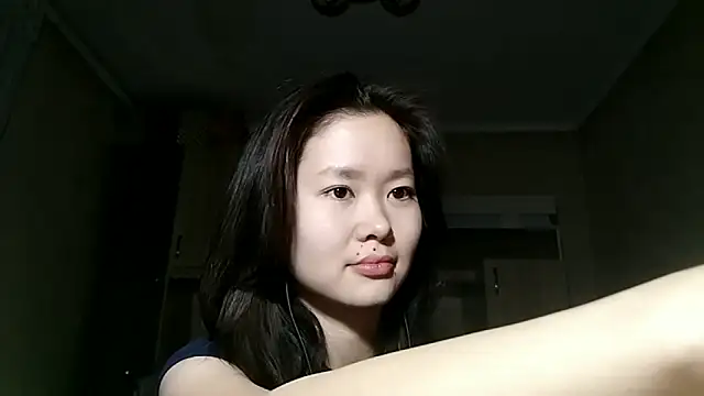 HuldaKye online show from 11-26-25, 01:23